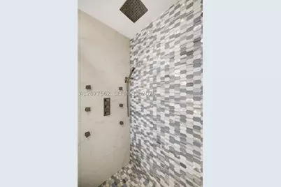 220 NE 10th, Hallandale Beach, FL 33009 - Photo 22