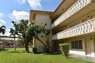 1885 NE 121st, North Miami, FL 33181 - Photo 2