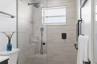 2485 NE 214th, Miami, FL 33180 - Photo 22