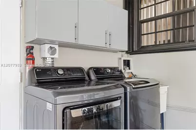 2485 NE 214th, Miami, FL 33180 - Photo 32