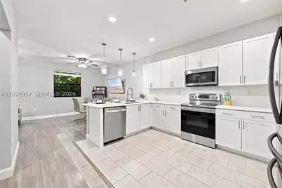 156 SW 185th, Pembroke Pines, FL 33029 - Photo 10