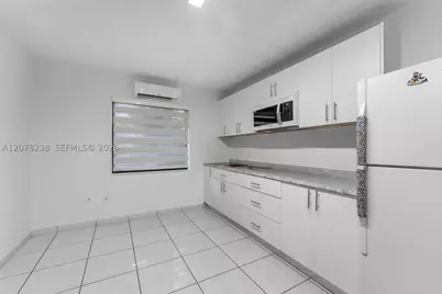 325 SW 122nd, Miami, FL 33184 - Photo 14
