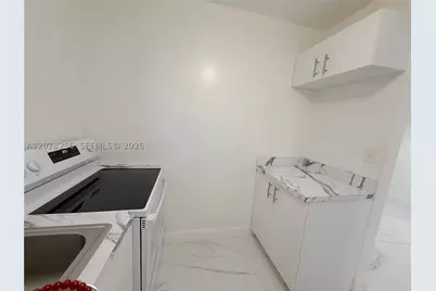 536 Euclid #9, Miami Beach, FL 33139 - Photo 8