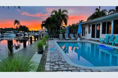2424 SE 9th #2424, Pompano Beach, FL 33062 - Photo 1