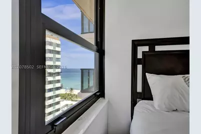 5225 Collins #1516, Miami Beach, FL 33140 - Photo 10