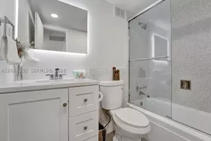 5225 Collins, Miami Beach, FL 33140 - Photo 12