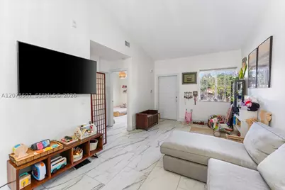 2140 NW 78th #204, Pembroke Pines, FL 33024 - Photo 8