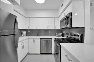 1500 Bay, Miami Beach, FL 33139 - Photo 8