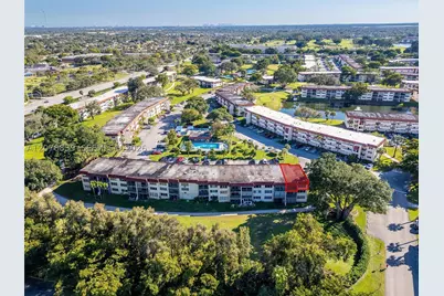 300 S Hollybrook #310, Pembroke Pines, FL 33025 - Photo 30