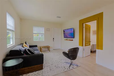 1332 NE 5th #1, Fort Lauderdale, FL 33304 - Photo 4