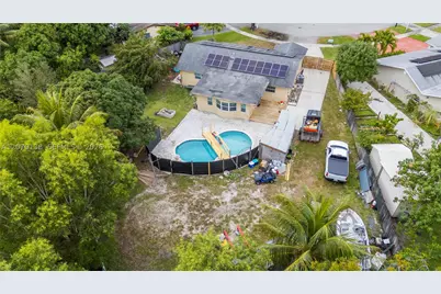 8330 NW 3rd, Pembroke Pines, FL 33024 - Photo 28