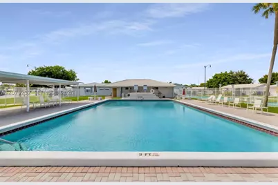 2551 W Golf #101, Pompano Beach, FL 33064 - Photo 8