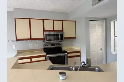 9999 Summerbreeze #119, Sunrise, FL 33322 - Photo 2