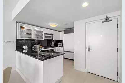 6801 Collins #1401, Miami Beach, FL 33141 - Photo 2
