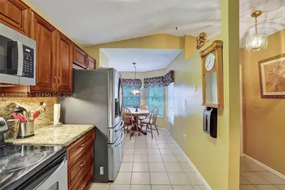 774 SW 120th, Pembroke Pines, FL 33025 - Photo 8