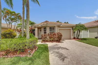 774 SW 120th, Pembroke Pines, FL 33025 - Photo 2