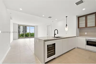 2200 Brickell #413, Miami, FL 33129 - Photo 2