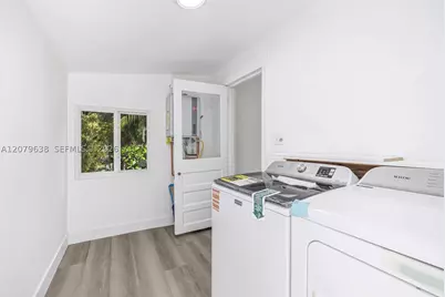 340 NE 125th, North Miami, FL 33161 - Photo 32