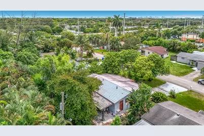 5661 Allen, Hollywood, FL 33021 - Photo 54