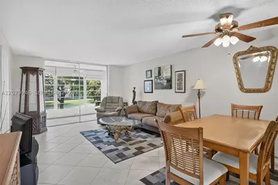 9261 Sunrise Lakes #203, Sunrise, FL 33322 - Photo 14