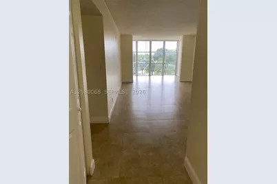 1000 Parkview #427, Hallandale Beach, FL 33009 - Photo 18