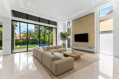 340 SW 20th, Miami, FL 33129 - Photo 4