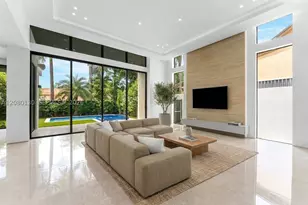 340 SW 20th, Miami, FL 33129 - Photo 4