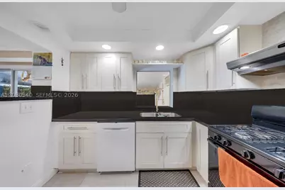2326 Harding, Hollywood, FL 33020 - Photo 28