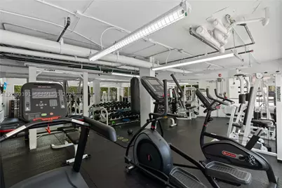 1881 Washington #4G, Miami Beach, FL 33139 - Photo 10