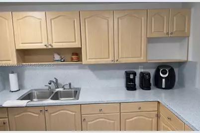 10090 NW 80th #1540, Hialeah Gardens, FL 33016 - Photo 6