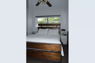 991 E 47th, Hialeah, FL 33013 - Photo 34