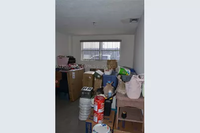 991 E 47th, Hialeah, FL 33013 - Photo 20