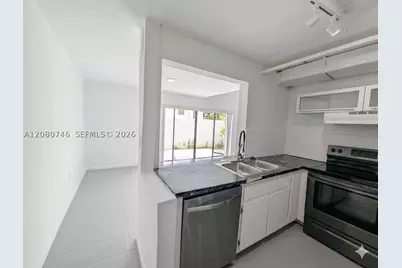 1311 SW 124th #17-E, Miami, FL 33184 - Photo 4