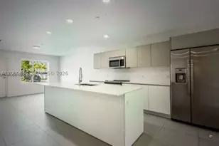 2555 NE 193, Aventura, FL 33180 - Photo 2