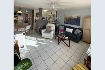 925 SW 11th #1, Hallandale, FL 33009 - Photo 4