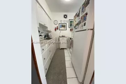 925 SW 11th #1, Hallandale, FL 33009 - Photo 12