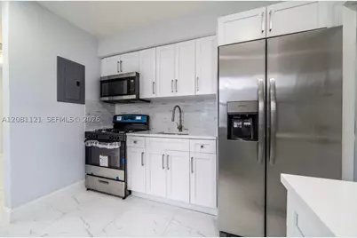 425 NW 14th, Fort Lauderdale, FL 33311 - Photo 2