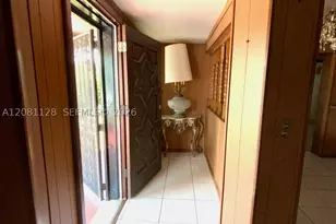651 Jann, Opa Locka, FL 33054 - Photo 2