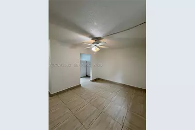 1045 SW 4th #2, Miami, FL 33130 - Photo 4