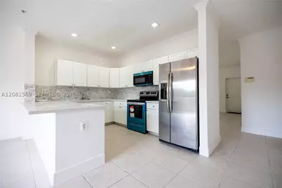 17350 NW 67th #301, Hialeah, FL 33015 - Photo 6