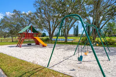 1699 W Fairway, Pembroke Pines, FL 33026 - Photo 26