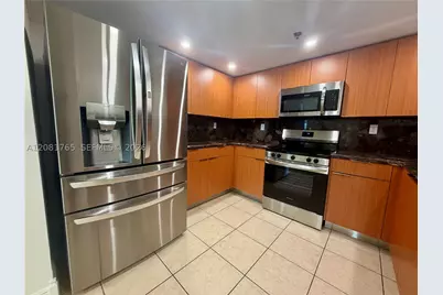 1650 Coral #504, Miami, FL 33145 - Photo 8