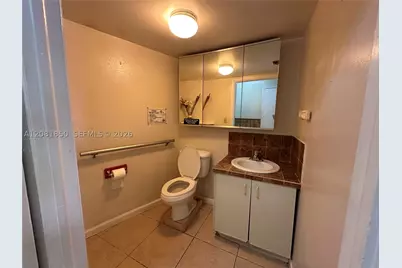 17122 W Dixie, North Miami Beach, FL 33160 - Photo 6