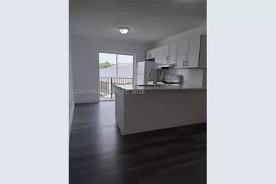 5435 W 24th #63, Hialeah, FL 33016 - Photo 6
