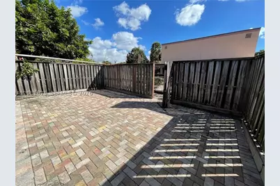 1724 NW 73rd #57, Plantation, FL 33313 - Photo 24