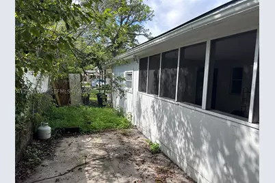 5033 Lexington, Jacksonville, FL 32210 - Photo 10