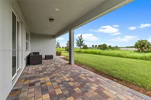 10407 SW Captiva, Port Saint Lucie, FL 34987 - Photo 12