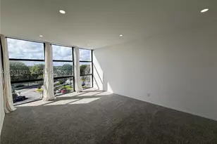 1000 Parkview, Hallandale Beach, FL 33009 - Photo 20