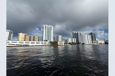1000 Parkview #531, Hallandale Beach, FL 33009 - Photo 36