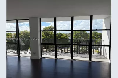 1000 Parkview #531, Hallandale Beach, FL 33009 - Photo 2